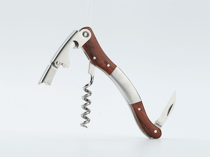 Wine corkscrew with wood handle CO1706B