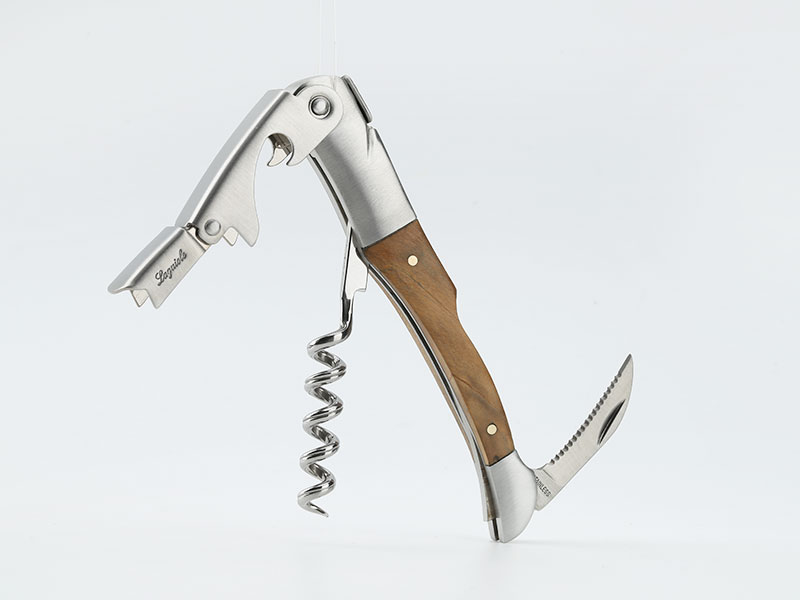 Wine corkscrew with wood handle CO1741